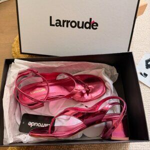 NIB Larroudé 'Gaia' Metallic Pink Sandals – Size 5.5